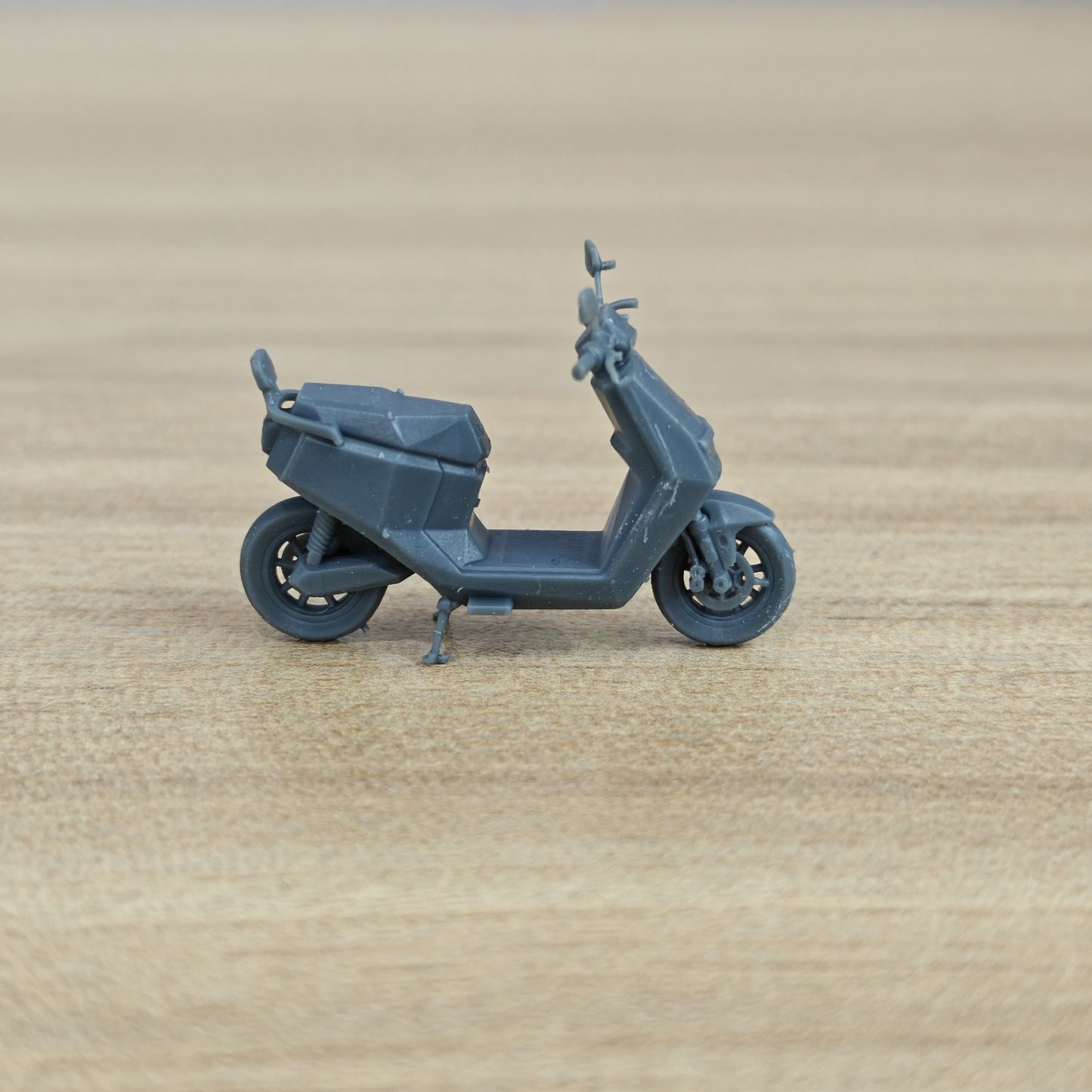 MRY-SFW LYTA566 Low Poly Modern Electric Scooter Motorcycle Model