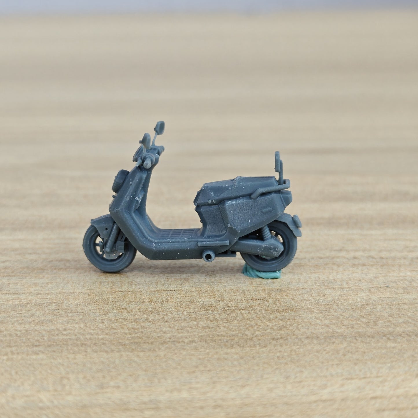 MRY-SFW LYTA565 Low Poly Minimalist Style Modern Electric Scooter Motorcycle Model