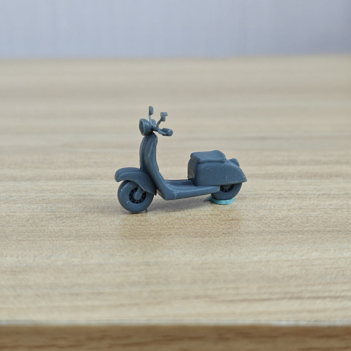 MRY-SFW LYTA538 Cute Electric Motorcycle Round Retro Scooter – LCD 3D printed resin model kit, image 1