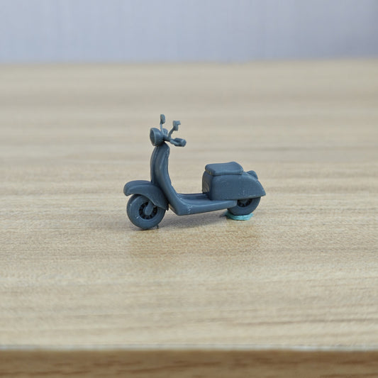 MRY-SFW LYTA538 Cute Electric Motorcycle Round Retro Scooter Motorcycle Model