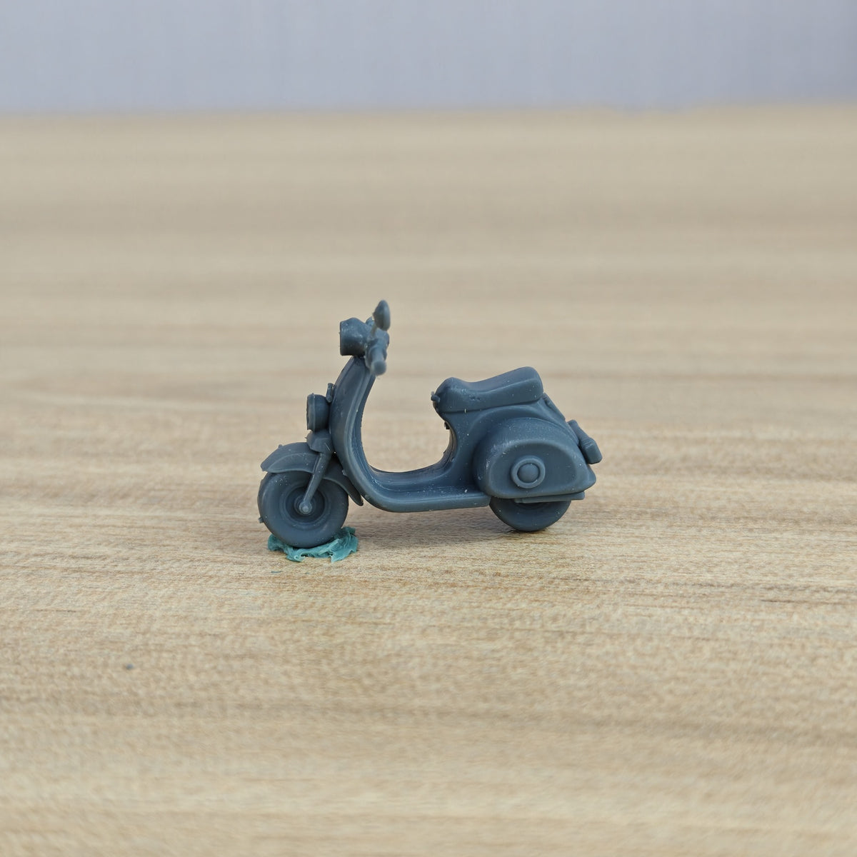 MRY-SFW LYTA546 Italian Retro Round Scooter Locomotive Retro – LCD 3D printed resin model kit, image 2