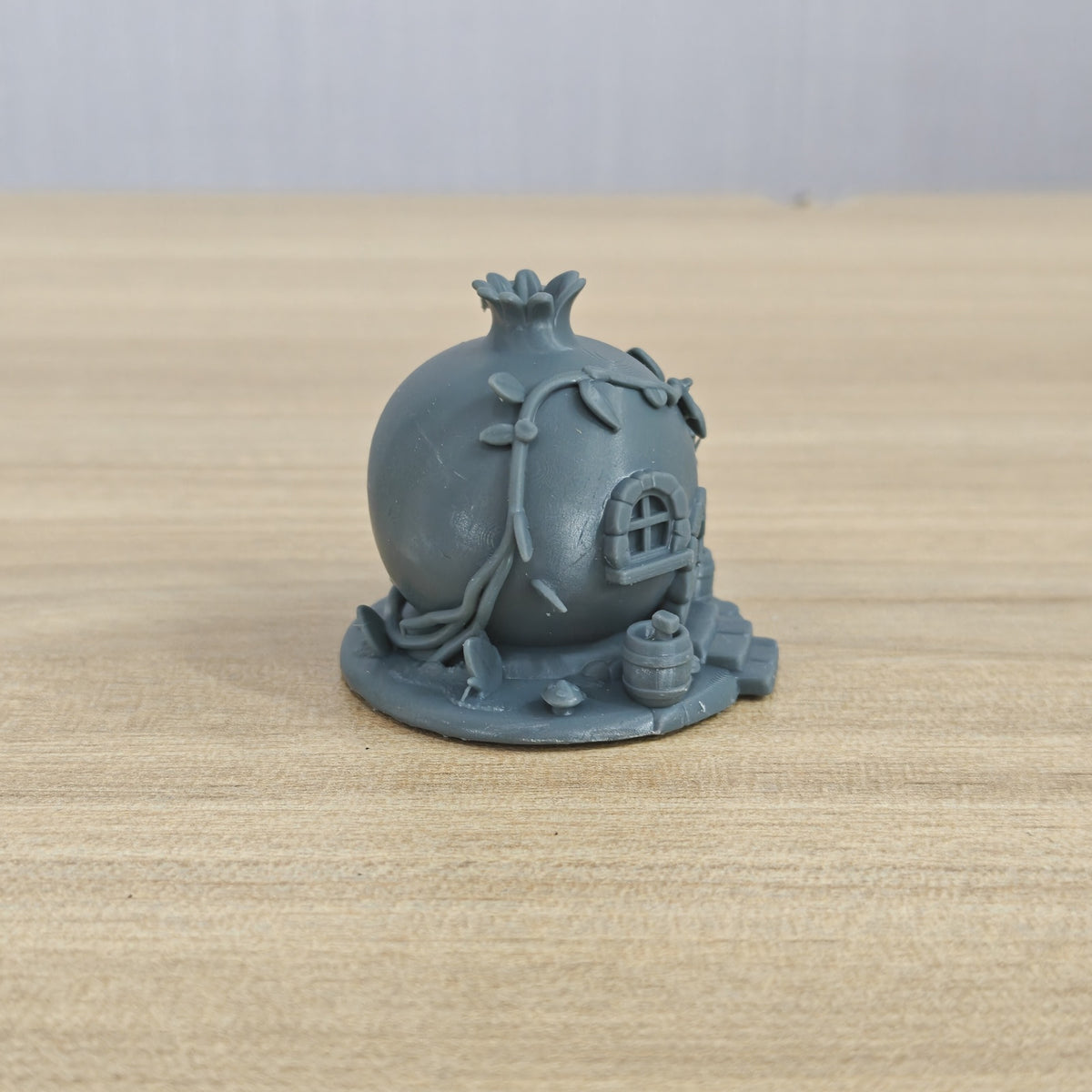 3D Printed Miniature Pomegranate House Scene - Whimsical Fantasy Diorama Decor for Model Display MRY-SFW LYTS177