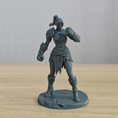 MRY-SFW LYTR1368 Rock Pattern Fist Armor Female Warrior Fantasy Warrior 3D Printed Figure Model