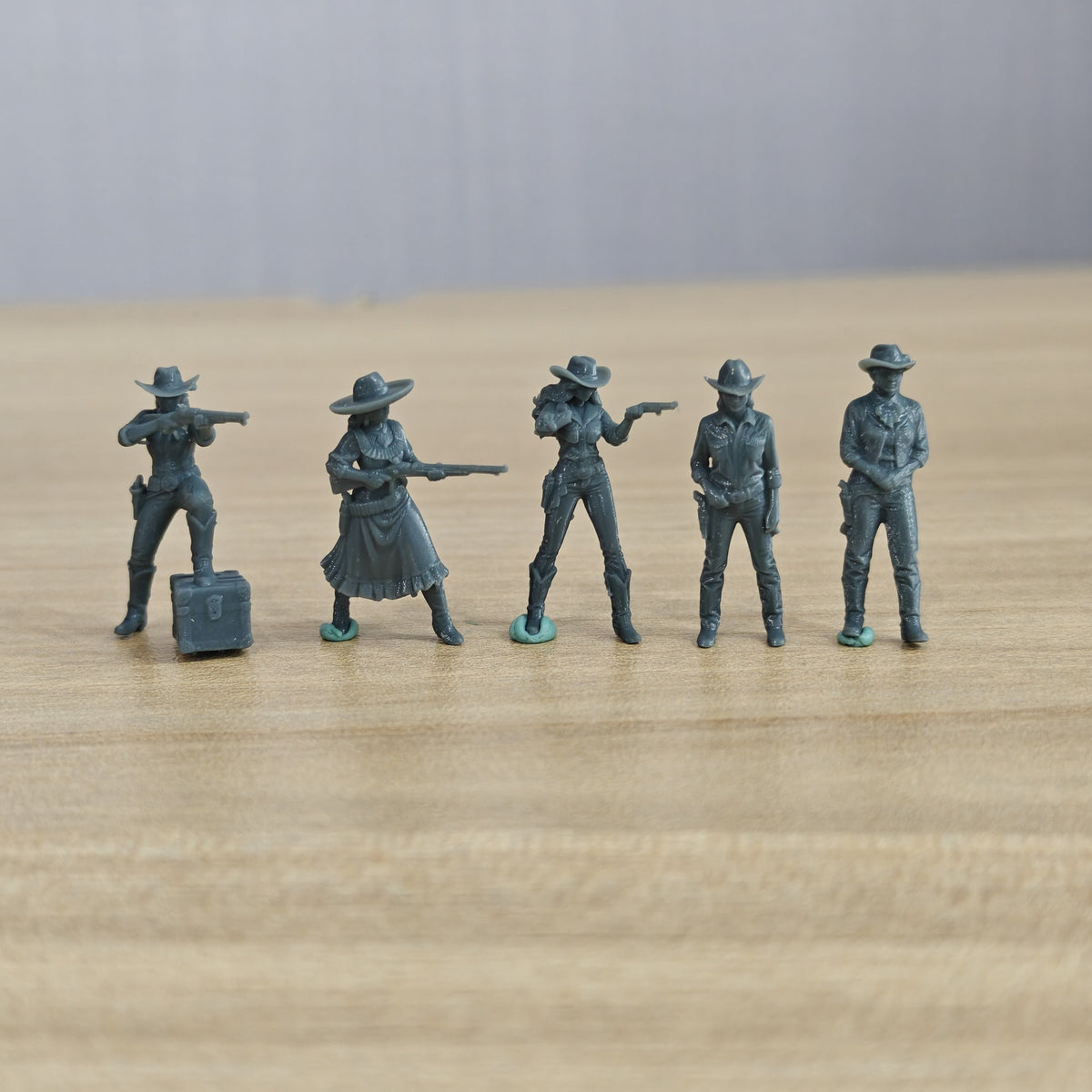 MRY-SFW LYTR1334 American Western Cowboy Female Gunslinger F – LCD 3D printed resin model kit, image 1