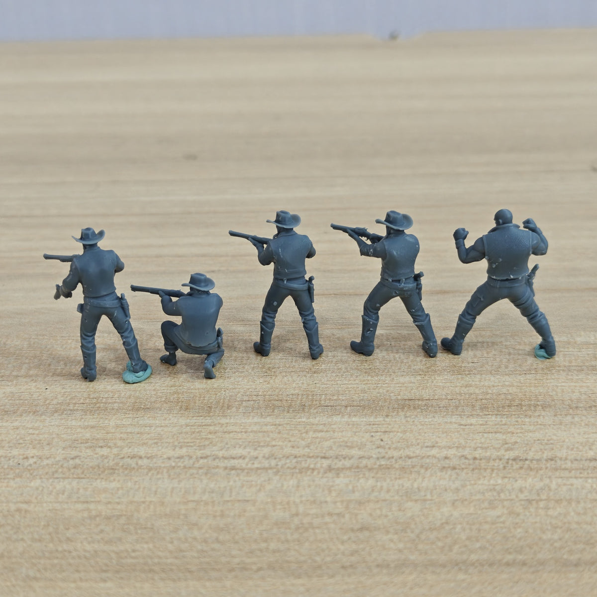 MRY-SFW LYTR1324 American Western Cowboy Hunter Five Person  – LCD 3D printed resin model kit, image 2