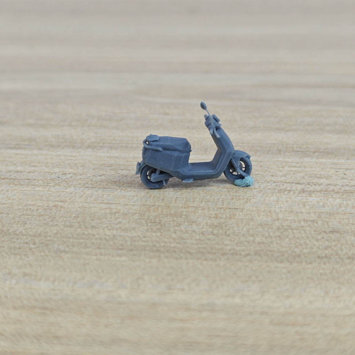 Modern Geometric Angular Style Electric Scooter Motorcycle Model MRY-SFW LYTA571