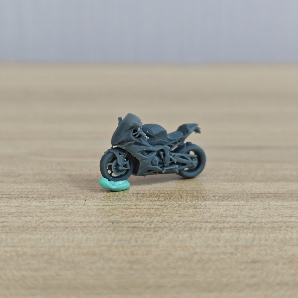 High Precision Realistic Style Racing Motorcycle Model MRY-SFW LYTA570