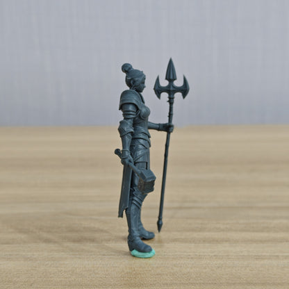 MRY-SFW LYTR1342 Tribe Hammer And Spear Fantasy Female Warrior 3D Printed Figure Model