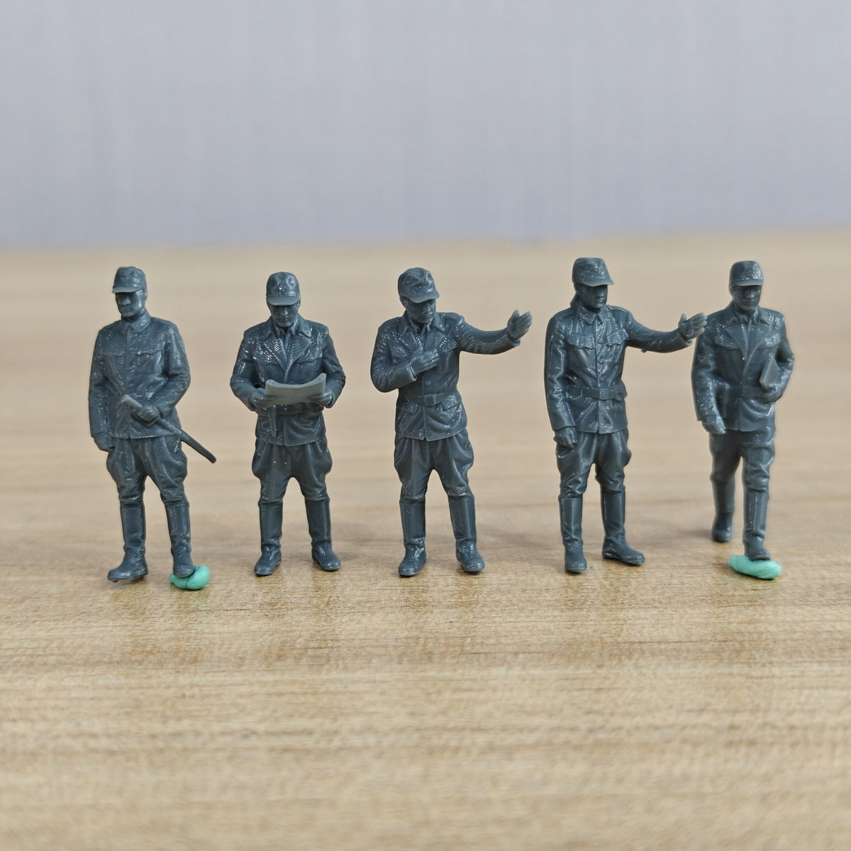 MRY-SFW LYWF025 WWII IJN Figures Field Naval Officer 5 Man S – LCD 3D printed resin model kit, image 1