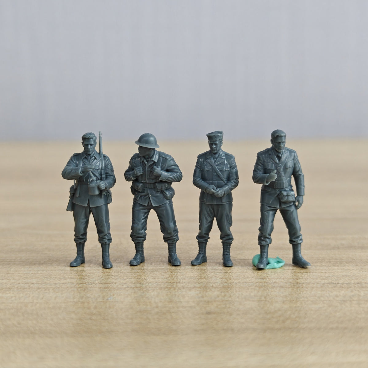MRY-SFW SSTR1280 Dunkirk Evacuation British Officer Calming  – LCD 3D printed resin model kit, image 1