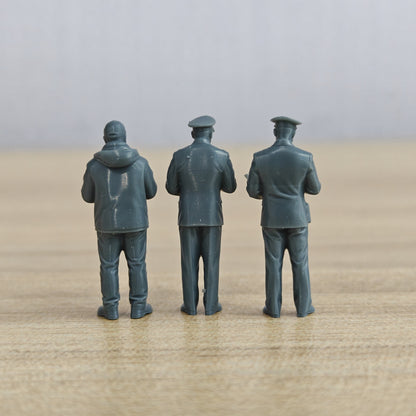 MRY-SFW SSTR1284 Dunkirk Evacuation British Civilian Father and Son Assisting Navy (3 Figures)
