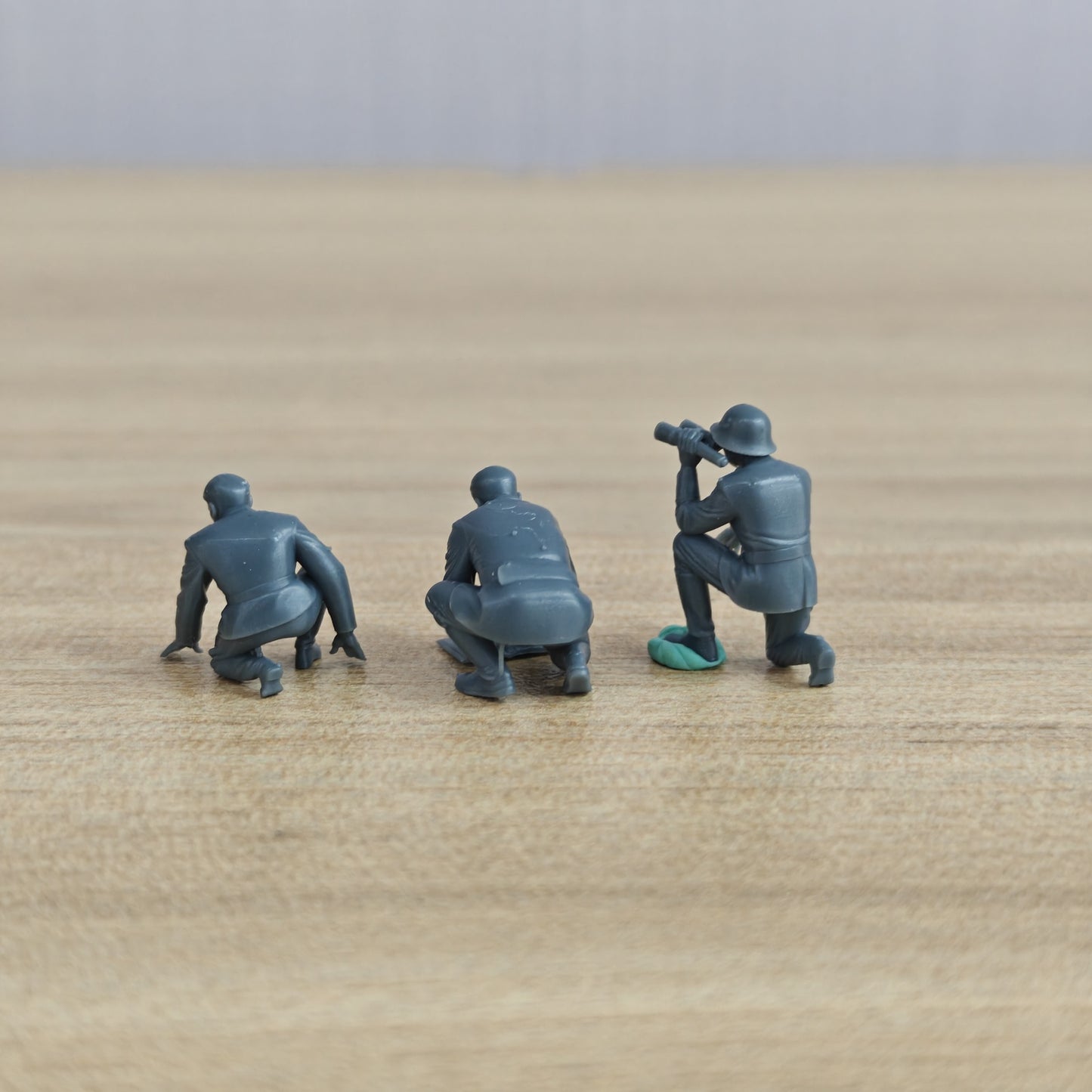 MRY-SFW SSTR1277 Dunkirk Evacuation German Signalman Reporting Target (3 Figures)