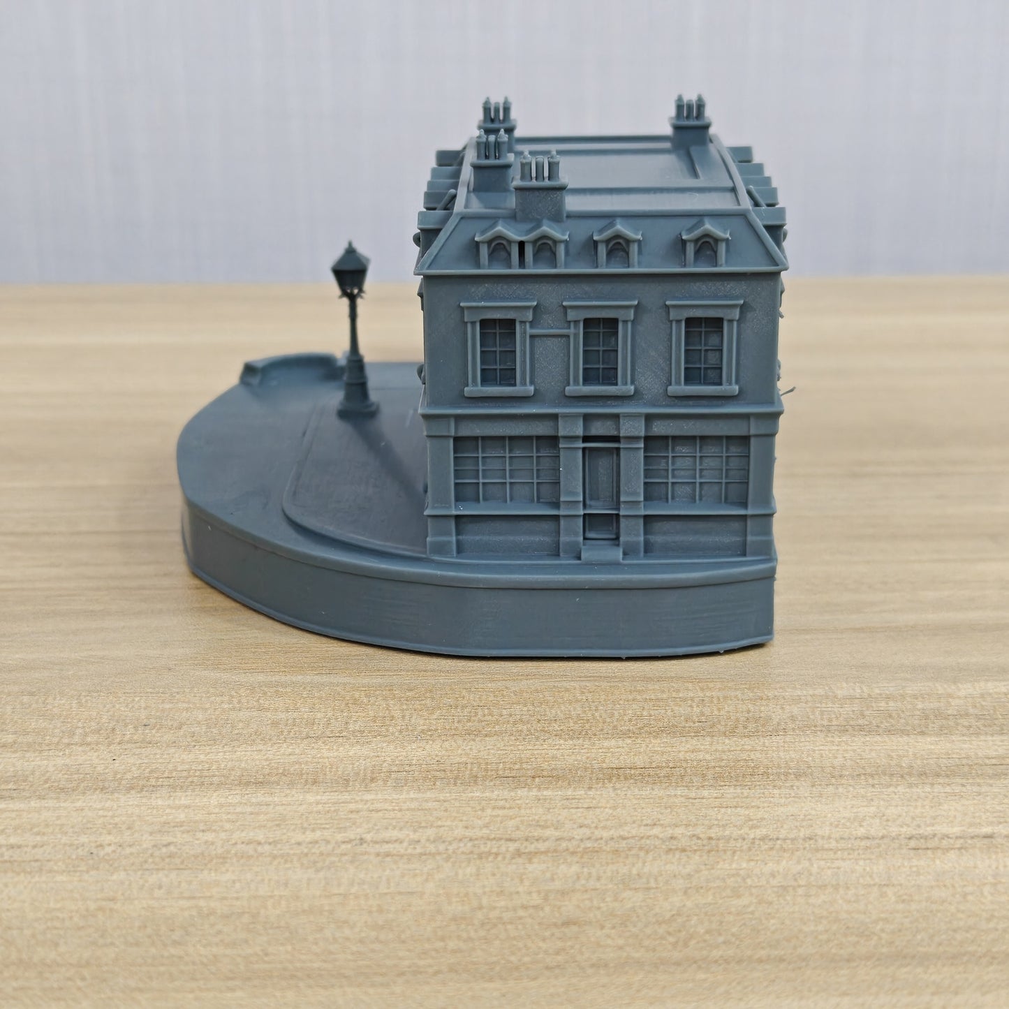 MRY-SFW LYTB1072 Vintage Diorama Scene Victorian Street Corner Set C 1/160