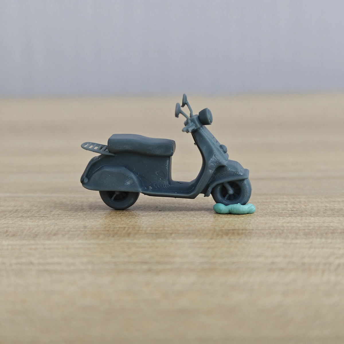 French Italian Retro Mini Motorcycle Scooter Locomotive Motorcycle Model MRY-SFW LYTA541