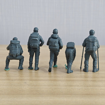 Ultra-Realistic Mountain Climber Resin Figurines Set of 5 ¨C Dynamic Poses with Professional Gear Details. Perfect for Outdoor Adventure Displays & Enthusiast Collections 1set MRY-SFW LYTR003