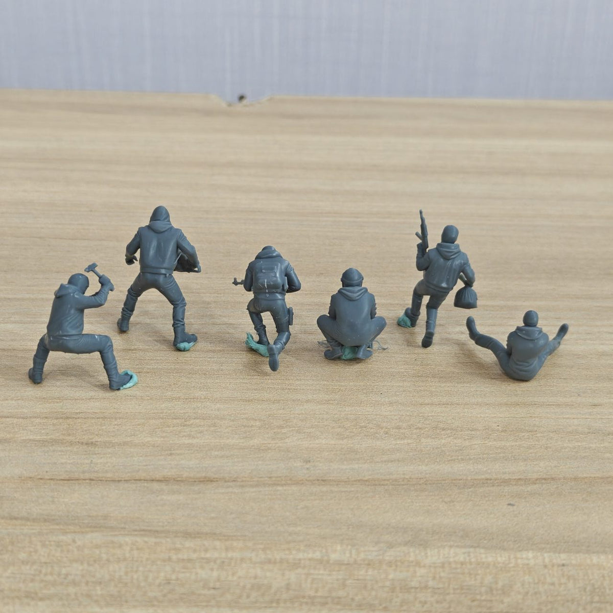 Police & Criminal Series – Armed Raider Gang MRY-SFW LYTR1444