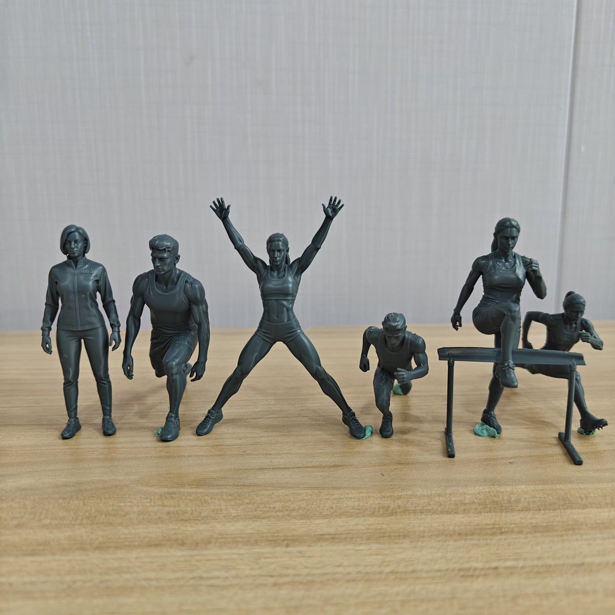 Unpainted Track Athlete Miniatures 6-Pack | For Sports Diorama & Hobby Painting Miniatures Diorama Resin Figures MRY-SFW LYTR324