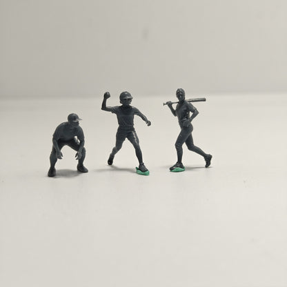 Baseball Game Scene Resin Miniature Model 3-Figure Set - Baseball Player Figures Unpainted DIY Model Painting Sports Scene Decor 1set MRY-SFW LYTR131