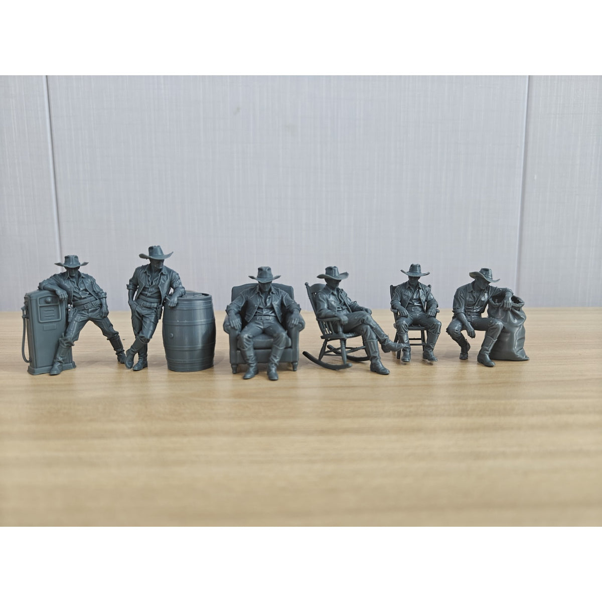 Western Cowboy Casual Pose2 Game Theme Wargame Resin White Model Wargame Miniature Soldier Scene Character Hand Painted Hand Paint MRY-SFW LYGR128