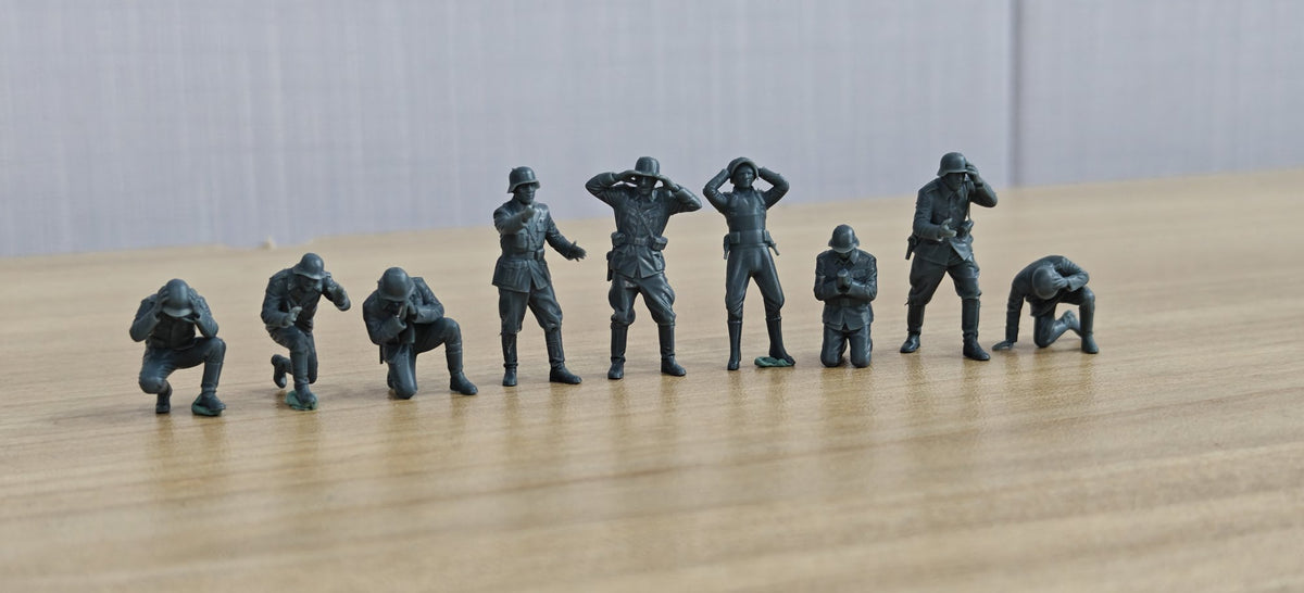 WWII POW Surrender Figures Set of 10 Resin MRY-SFW SSTR868
