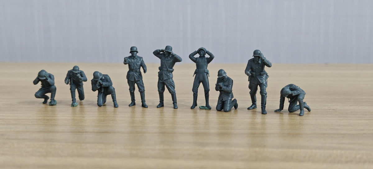 WWII POW Surrender Figures Set of 10 Resin MRY-SFW SSTR868