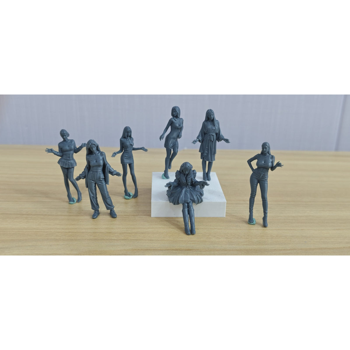 Beauty 7Female Warrior Chess Resin White Model War Game Miniature Soldier Scene Character Figure Hand Painted MRY-SFW LYGR179