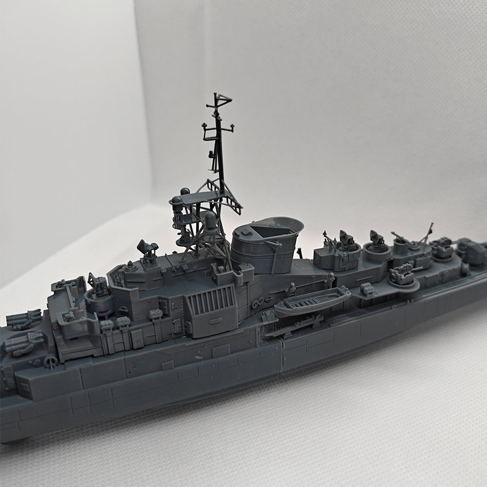 MRY-SFW SSC620 Military Model Kit German Koln Class KÖLN F220 Warship Water Line Adult Collectible