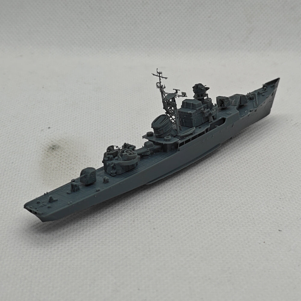 SSMODEL 623S Military Model Kit Soviet PR.50 SKR Rosomacha Frigate Full Hull