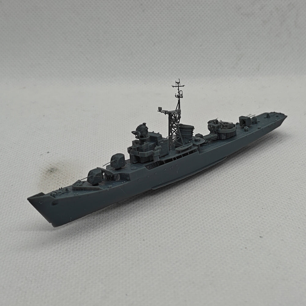 SSMODEL 623S Military Model Kit Soviet PR.50 SKR Rosomacha Frigate Full Hull