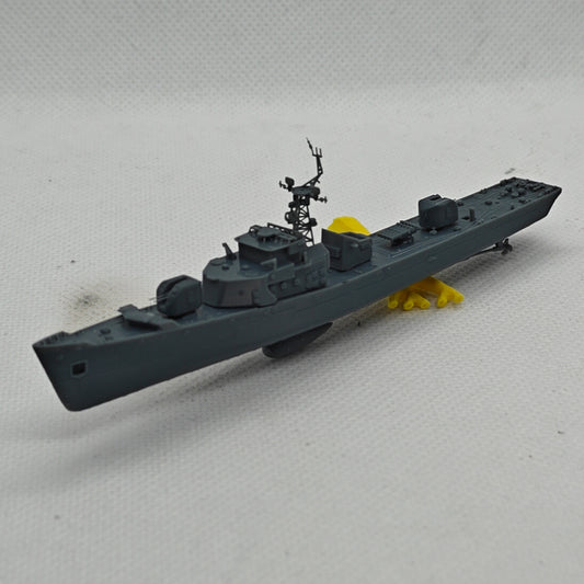 SSMODEL 626S Military Model Kit Soviet PR.159 SKR-1 Frigate Full Hull