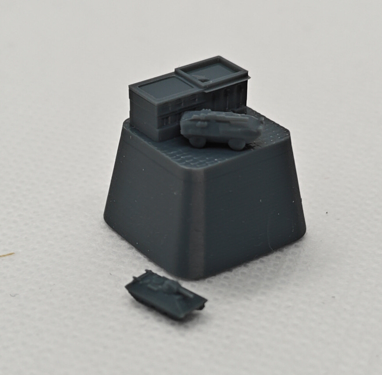 Yao's Studio YP  1/-  Creative Mechanical Keyboard Keycap (Single)  Unique Garage Tank Scene Keycap