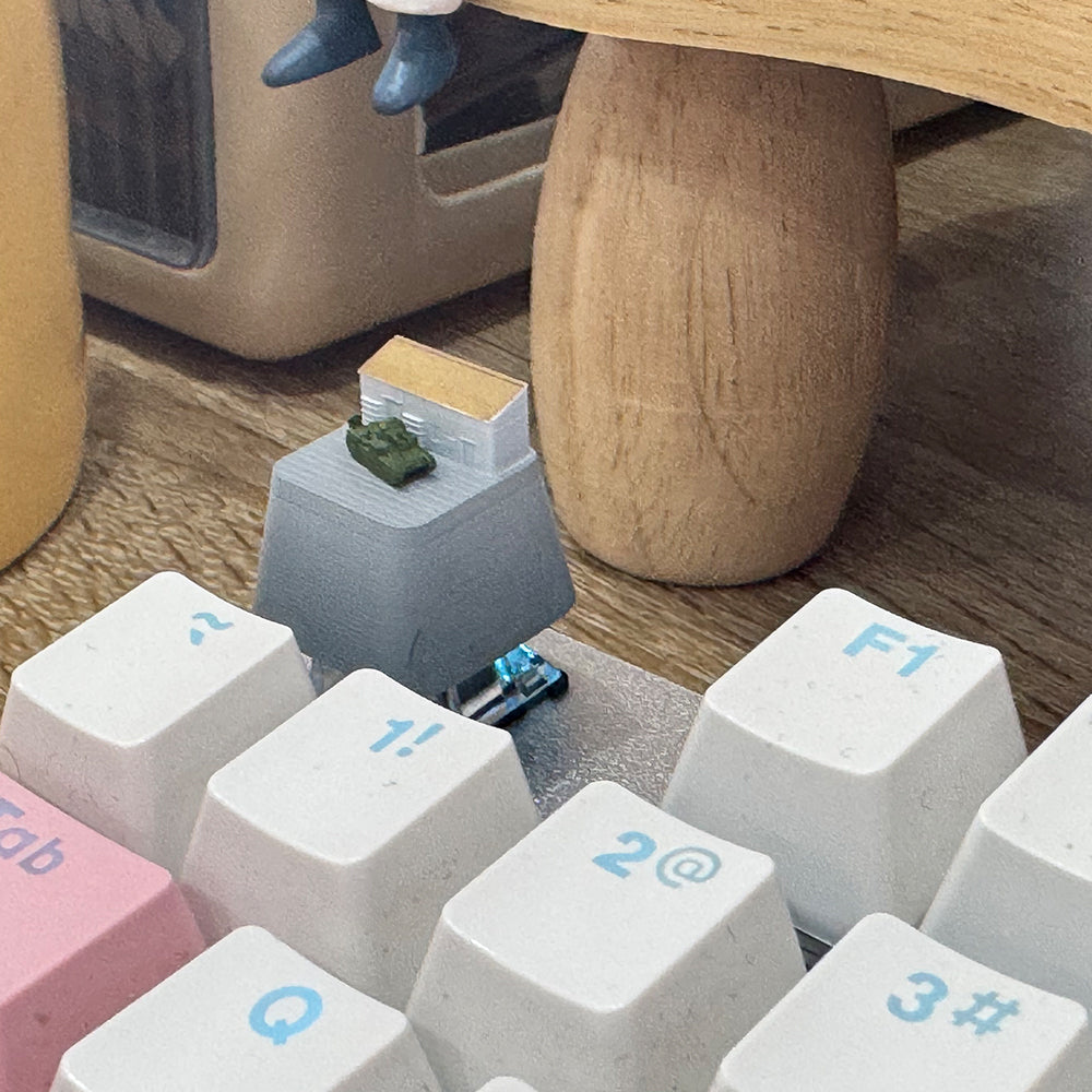 Yao's Studio YP-204I 1/-  Creative Mechanical Keyboard Keycap (Single)  Colored Version with  Unique Shop Tank Scene Keycap