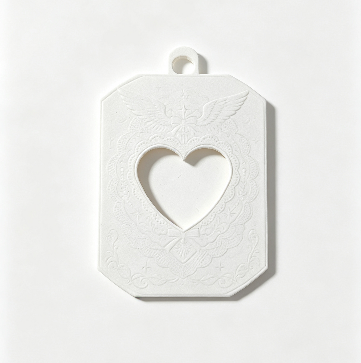 RHF0607 Lace embossed Gu Mei display frame, bar pendant, storage card holder, badge protection photo frame, heart-shaped hollowed-out Gu Mei props